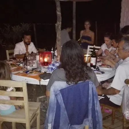 Beyaz Ev Karaburun (Izmir)