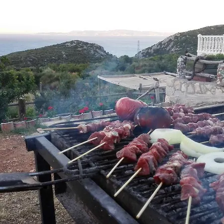 Beyaz Ev * Karaburun (Izmir)