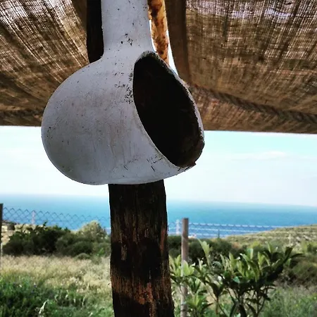 Beyaz Ev * Karaburun (Izmir)