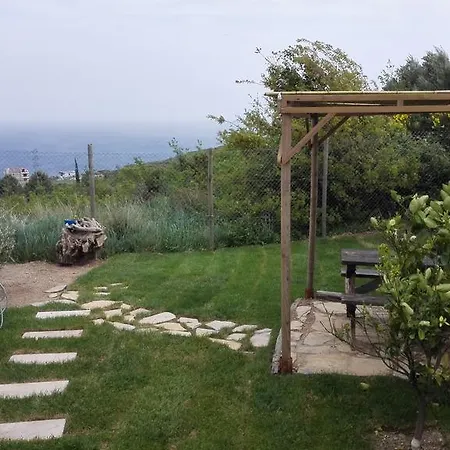 Beyaz Ev Karaburun (Izmir)